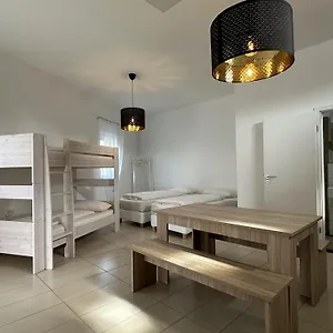  Apartment Dreams